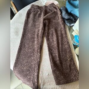 Fabletics Brown and Cream Patterned sweatpants